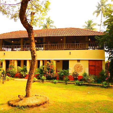 ホテル Gram Bangla Retreat コルカタ エクステリア 写真