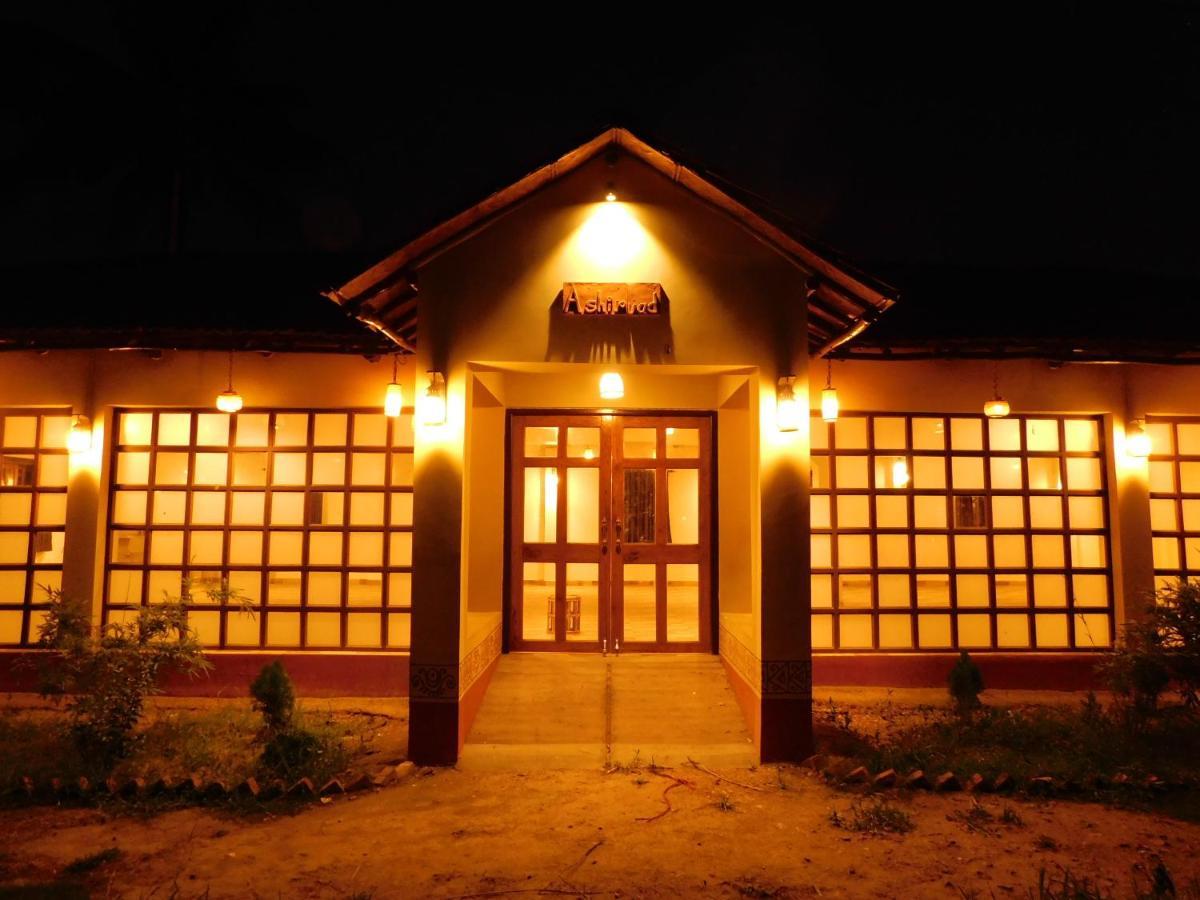ホテル Gram Bangla Retreat コルカタ エクステリア 写真