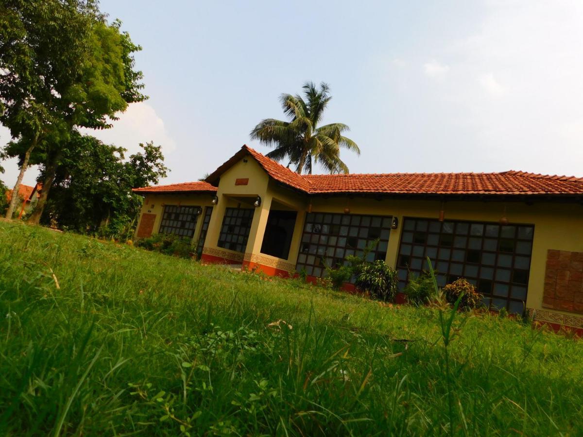 ホテル Gram Bangla Retreat コルカタ エクステリア 写真