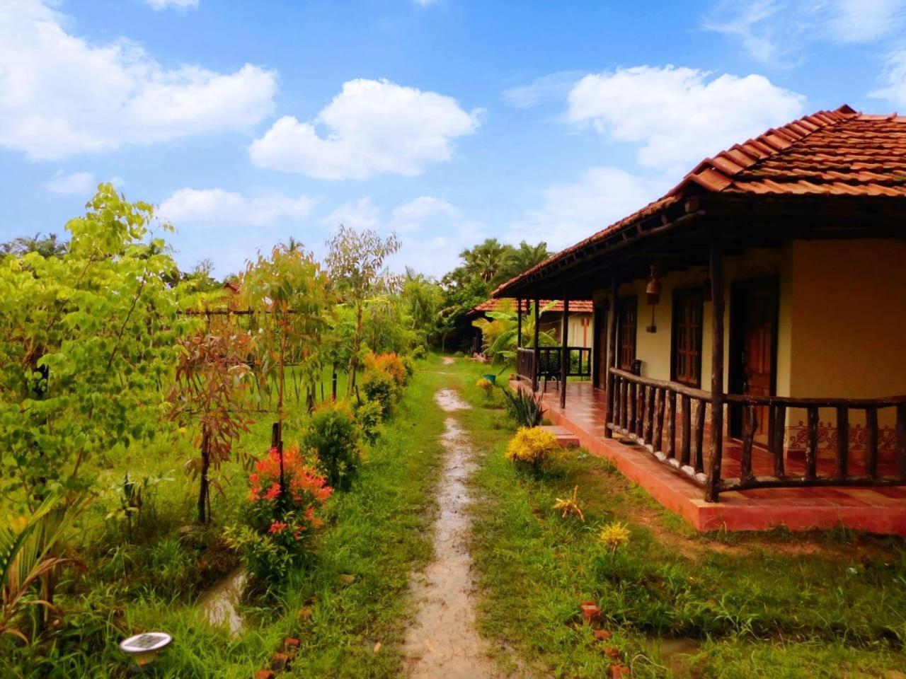 ホテル Gram Bangla Retreat コルカタ エクステリア 写真